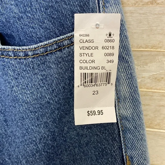 NWT Pacsun Eco Patchwork Boyfriend Jeans Size 23 - Picture 4 of 10